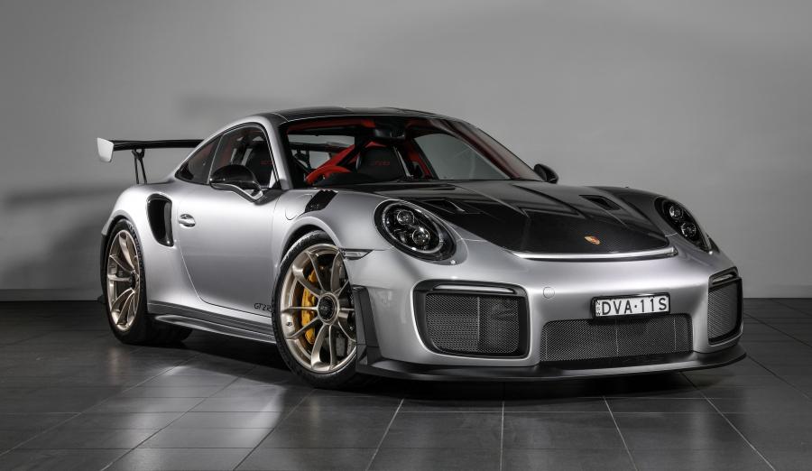  Porsche 911 GT2 RS (991) 2018 года  (AU) (фото 1 из 38)